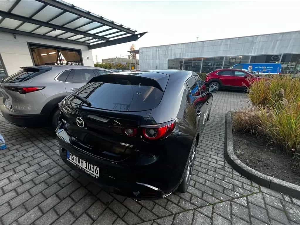 Mazda 3 2.5L e-SKYACTIV G 140ps 6AT FWD Exclusive-line 08/2025-photo-6
