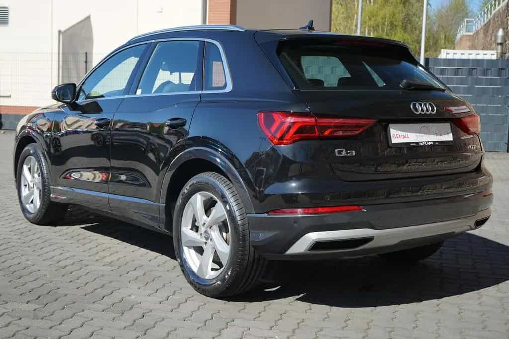Audi Q3 40 2.0 TFSI DSG quattro S-Line LED Navi PDC 05/2019-photo-3