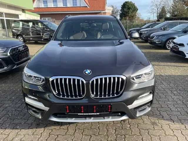 BMW X3 xDrive 20 d xLine AHK NAVI SPURHALTE HUD LED 03/2019-photo-2