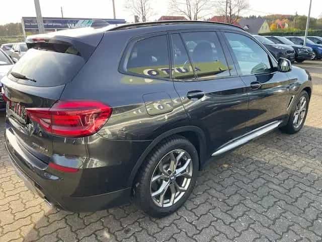 BMW X3 xDrive 20 d xLine AHK NAVI SPURHALTE HUD LED 03/2019-photo-4