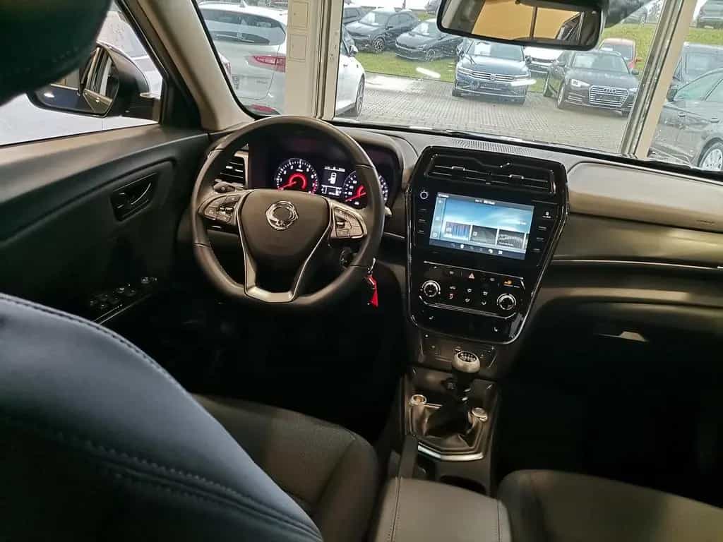 Ssangyong Tivoli 1.5 P Quartz 4x2 MY23 Navi|RFK|LED 06/2023-photo-10