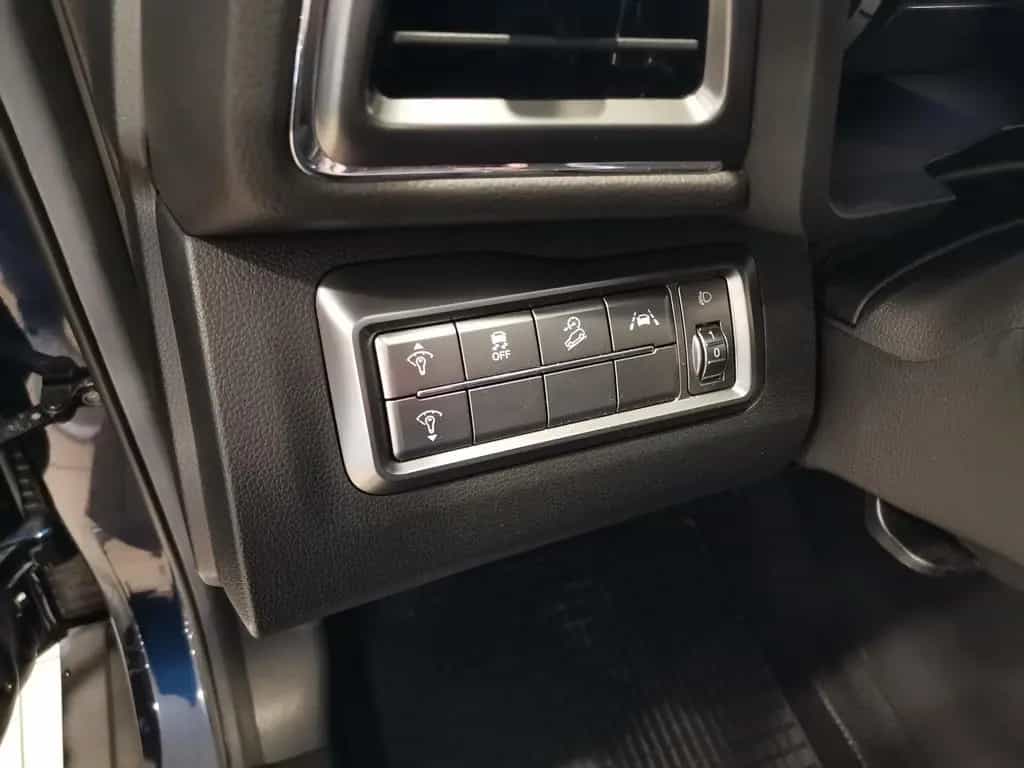 Ssangyong Tivoli 1.5 P Quartz 4x2 MY23 Navi|RFK|LED 06/2023-photo-15