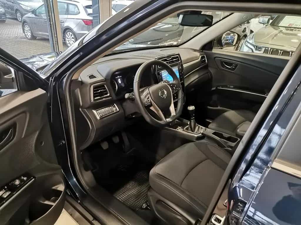Ssangyong Tivoli 1.5 P Quartz 4x2 MY23 Navi|RFK|LED 06/2023-photo-8