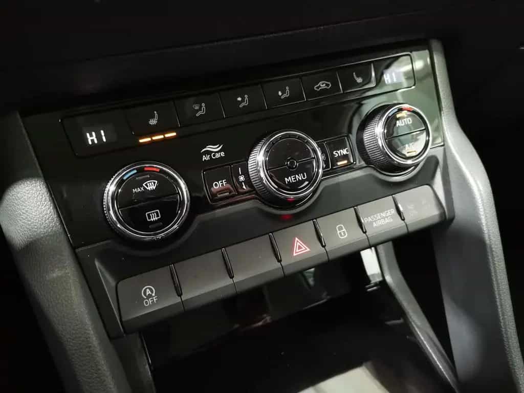 Skoda Karoq 1.5 TSI DSG Ambition SHZ|Klima|DAB+Radio 07/2019-photo-11