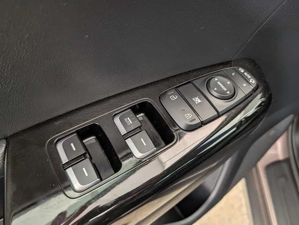 Kia Sportage 1.6 GDI Dream Team Prem.+ 2WD LED|Navi| 09/2019-photo-12