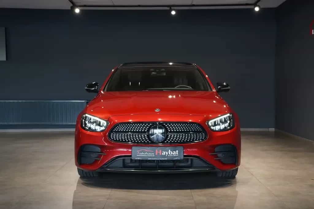 Mercedes-Benz E-Class 400d 4Matic AMG Pano-Burmester-HuD *MB100* 12/2020-photo-1