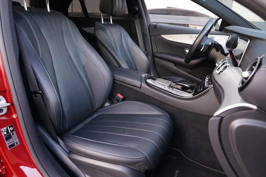 Mercedes-Benz E-Class 400d 4Matic AMG Pano-Burmester-HuD *MB100* 12/2020-photo-13