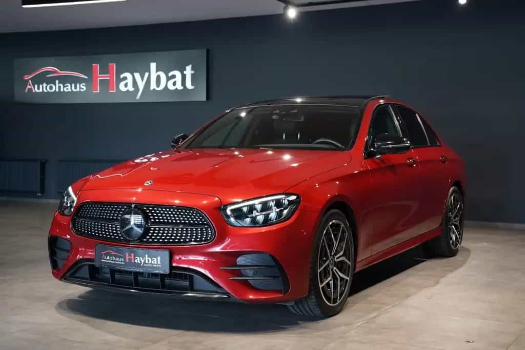 Mercedes-Benz E-Class 400d 4Matic AMG Pano-Burmester-HuD *MB100* 12/2020-photo-2