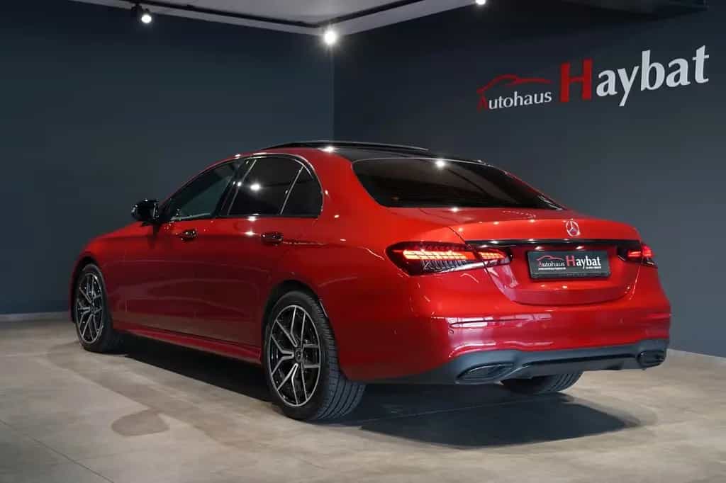 Mercedes-Benz E-Class 400d 4Matic AMG Pano-Burmester-HuD *MB100* 12/2020-photo-4