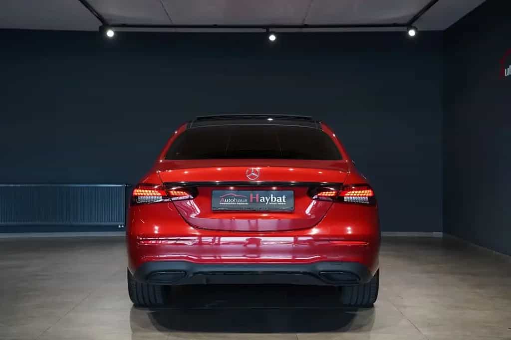 Mercedes-Benz E-Class 400d 4Matic AMG Pano-Burmester-HuD *MB100* 12/2020-photo-5