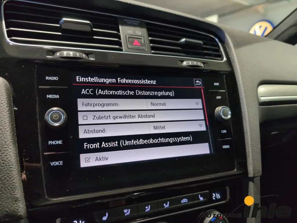 Volkswagen Golf GTI VII Performance 2,0 TSI DSG NAVI+R-FAHR 11/2017-photo-11