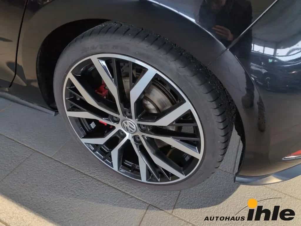 Volkswagen Golf GTI VII Performance 2,0 TSI DSG NAVI+R-FAHR 11/2017-photo-16