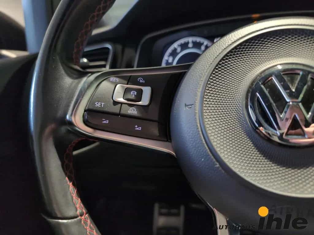 Volkswagen Golf GTI VII Performance 2,0 TSI DSG NAVI+R-FAHR 11/2017-photo-20