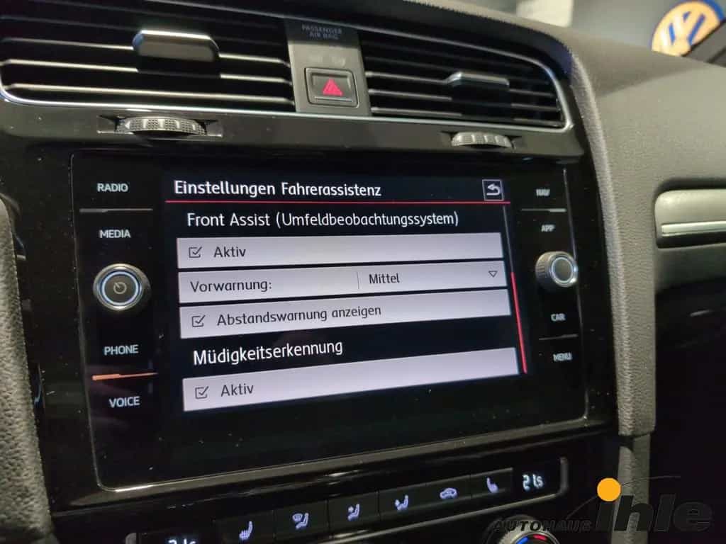 Volkswagen Golf GTI VII Performance 2,0 TSI DSG NAVI+R-FAHR 11/2017-photo-23