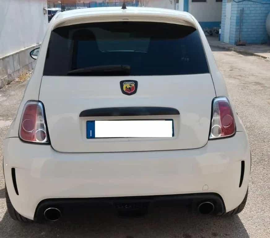 Abarth 500 1.4 Turbo T-Jet 08/2011-photo-3
