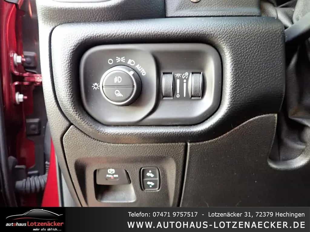 Dodge Ram 1500 Crewcab Night-Edition| SERVICE NEU|VOLL 11/2019-photo-27