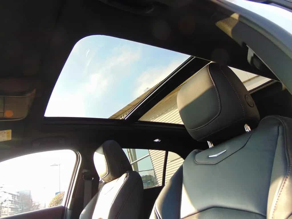Cadillac XT4 Sport 2.0 Turbo AHK+LED+Navi+SHZ+Panoramadac 07/2023-photo-22