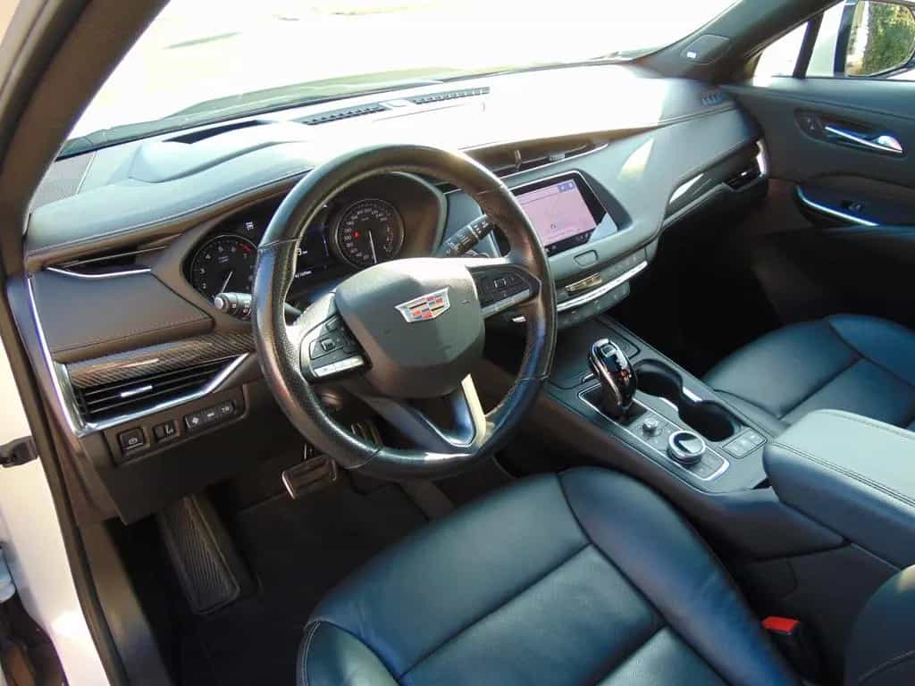 Cadillac XT4 Sport 2.0 Turbo AHK+LED+Navi+SHZ+Panoramadac 07/2023-photo-8