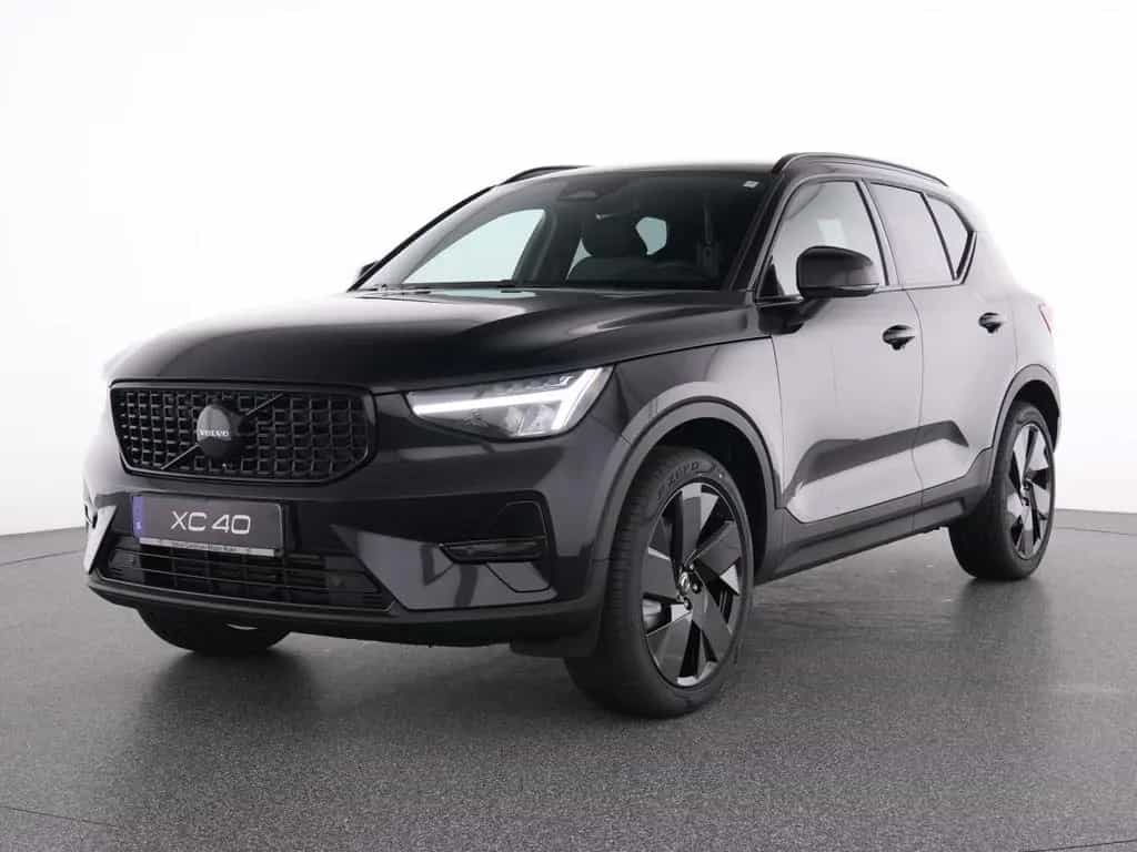 Volvo XC40 B3 Plus Black Edition+ 11/2025-photo-1