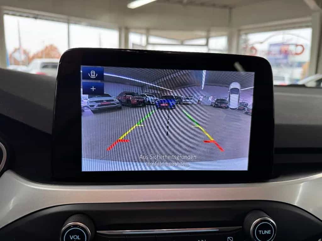 Ford Focus Lim. Cool & Connect ATG *SHZ*NAV*LED* 01/2020-photo-13