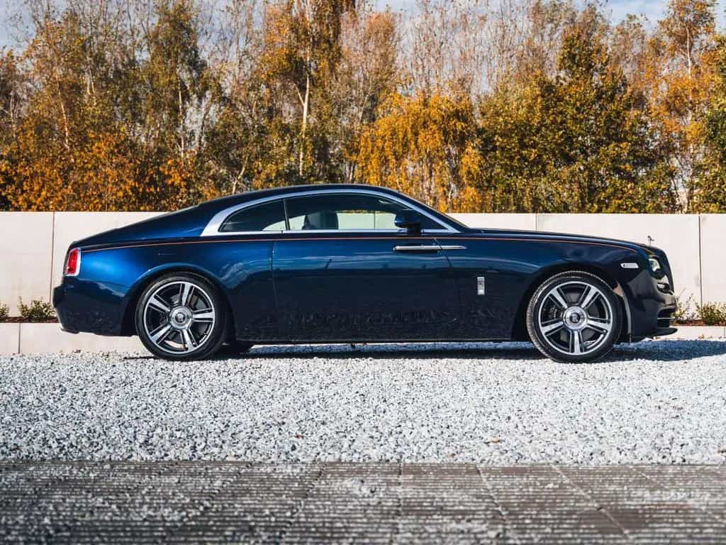 Rolls-Royce Wraith Midnight Sapphire / Starlight / Coachline 05/2019-photo-4