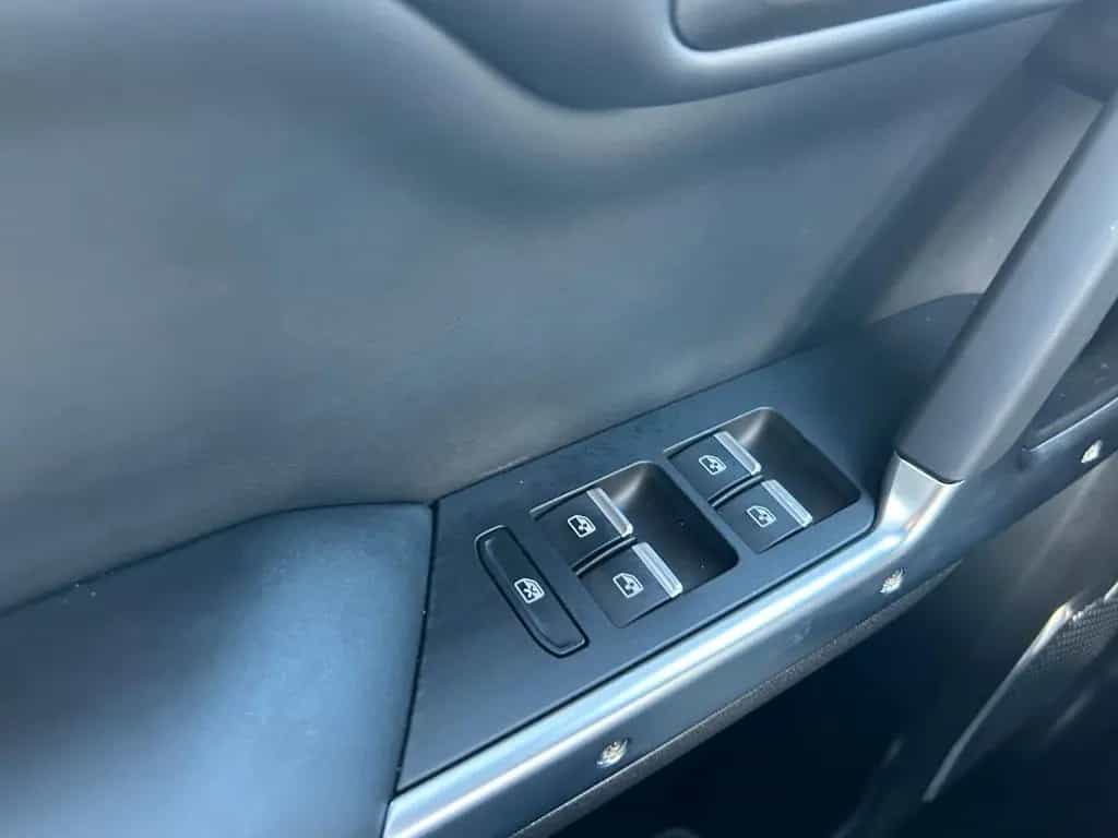 BAW 212 Offroader LED Seilwinde Leder 2.0 Automatik null-photo-36