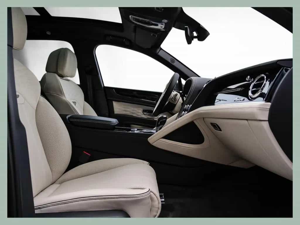 Bentley Bentayga V8 Azure // BENTLEY DÜSSELDORF null-photo-11