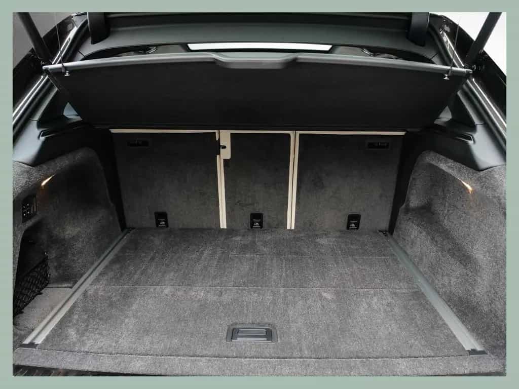 Bentley Bentayga V8 Azure // BENTLEY DÜSSELDORF null-photo-25
