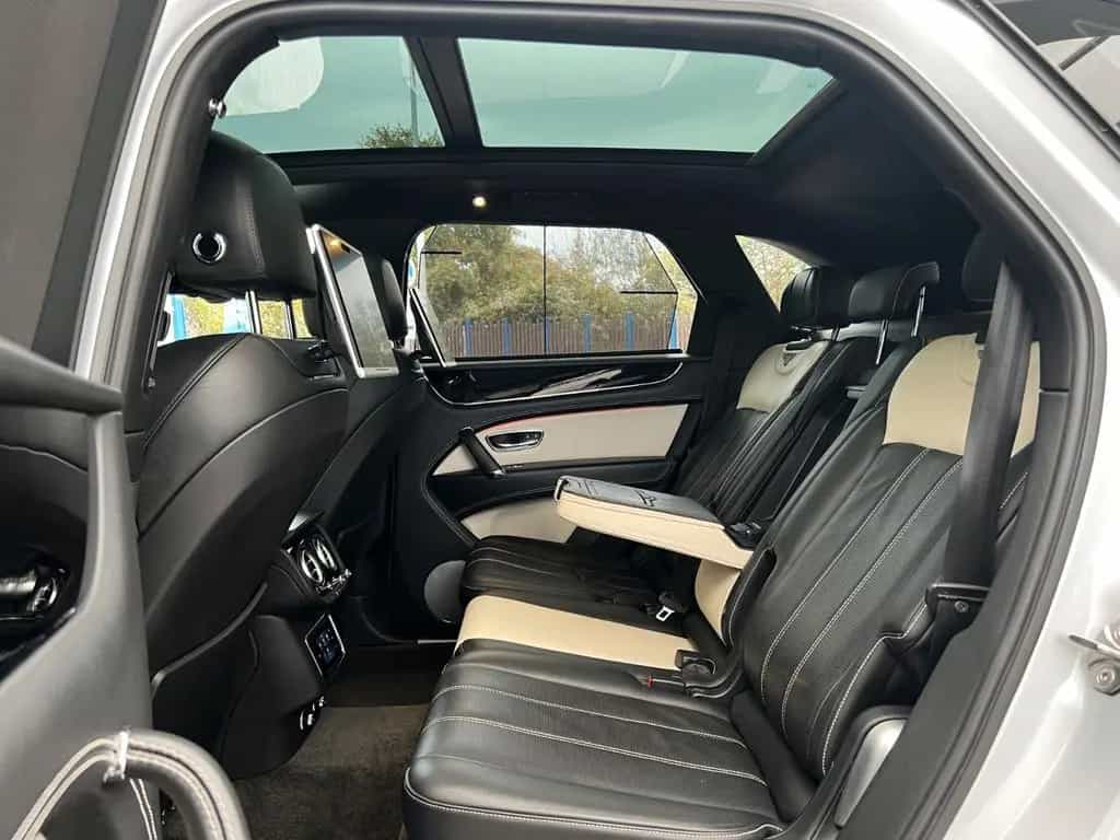 Bentley Bentayga 4.0D/CARBON/MULLINER/PANO/FOND ENT/360 02/2017-photo-20