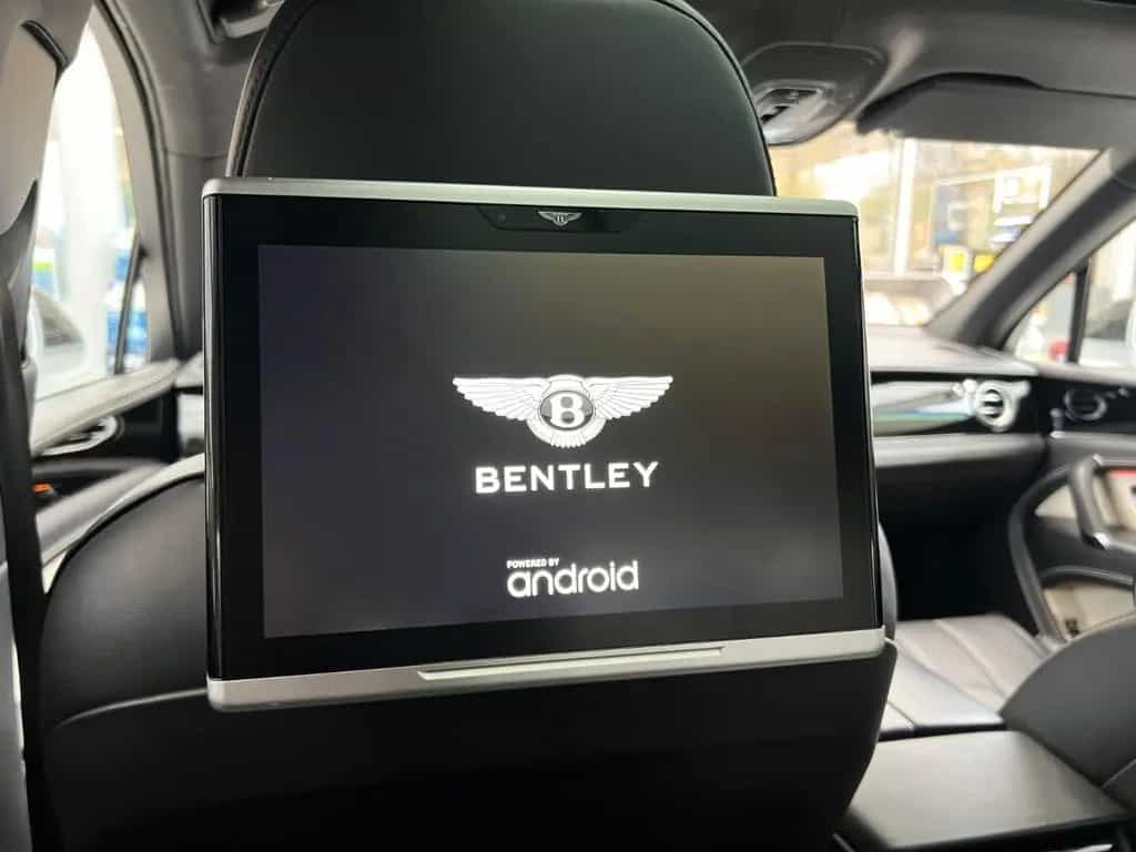 Bentley Bentayga 4.0D/CARBON/MULLINER/PANO/FOND ENT/360 02/2017-photo-21