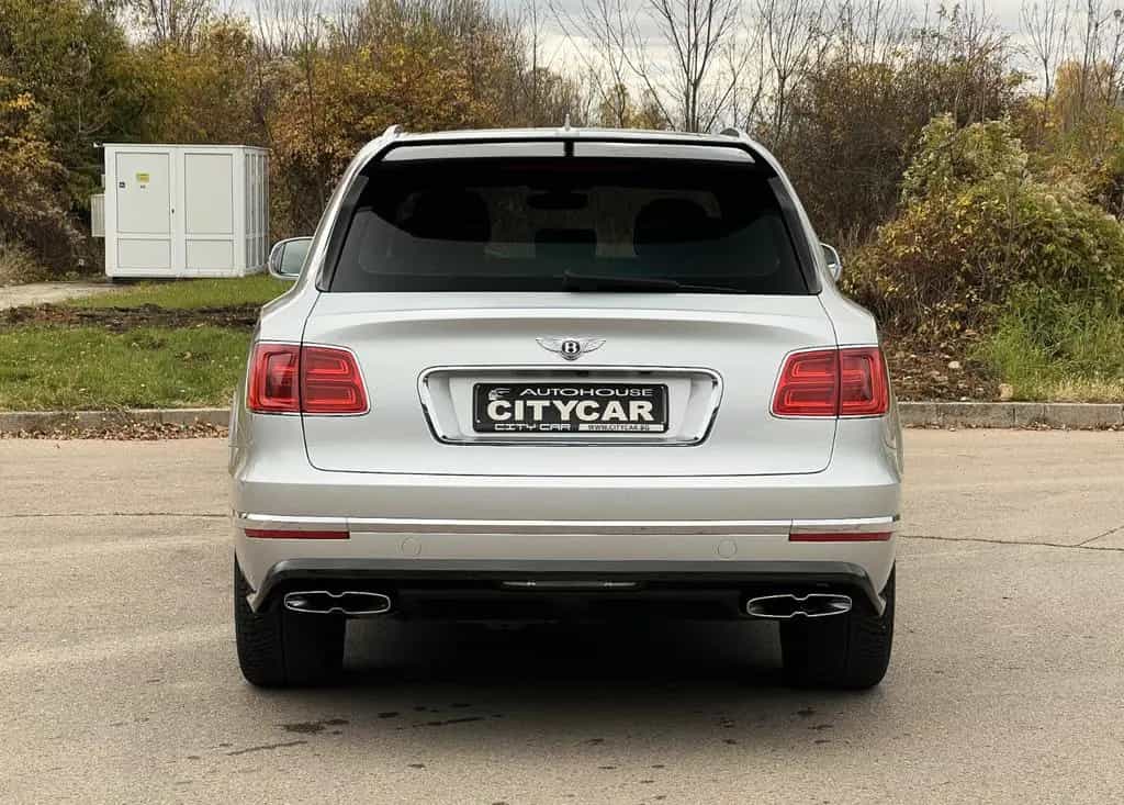 Bentley Bentayga 4.0D/CARBON/MULLINER/PANO/FOND ENT/360 02/2017-photo-4