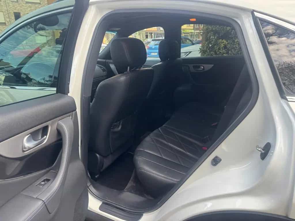 Infiniti QX70 3.0 d S Premium 05/2015-photo-11