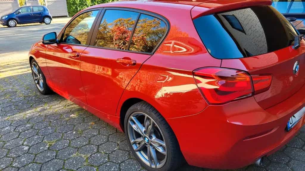 BMW 1 Series 118i -5-tür, LED, LM-Felg, Sportsitze, gepflegt 12/2017-photo-1