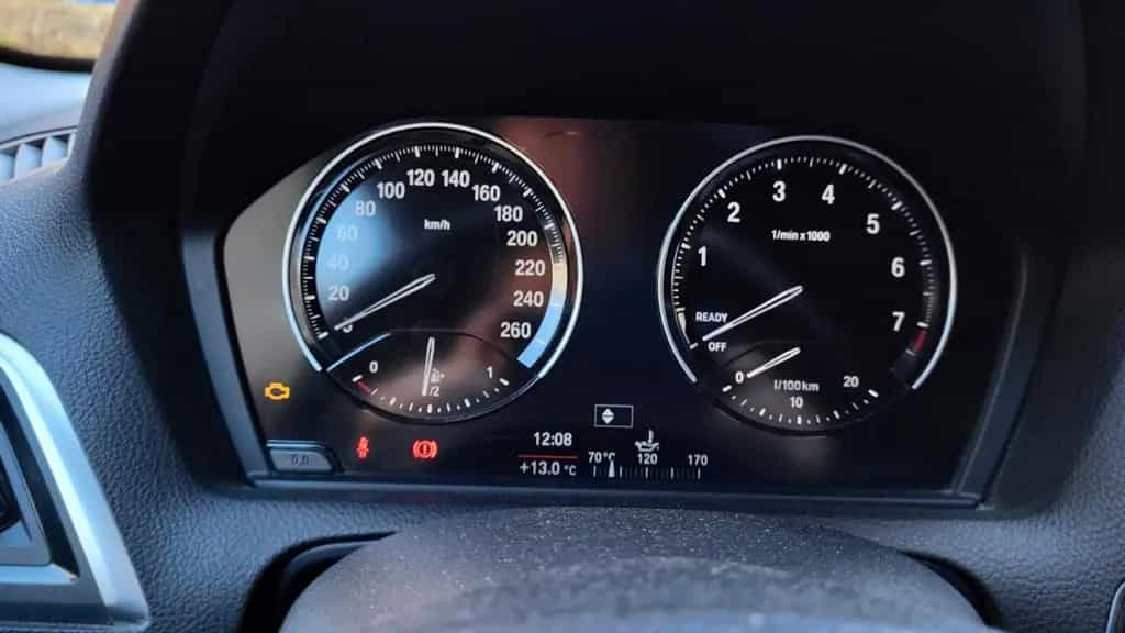 BMW 1 Series 118i -5-tür, LED, LM-Felg, Sportsitze, gepflegt 12/2017-photo-9
