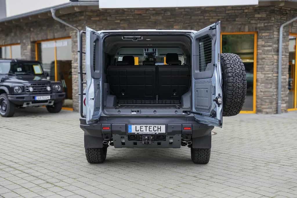 INEOS Grenadier 3.0L Diesel Trialmaster Edition null-photo-12