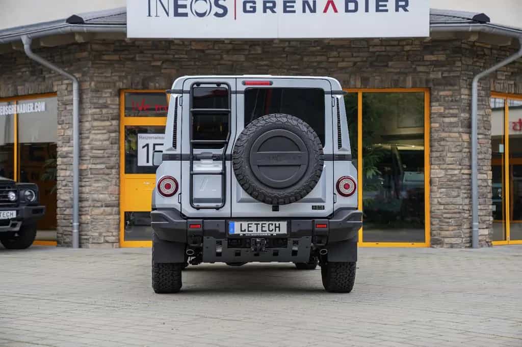 INEOS Grenadier 3.0L Diesel Trialmaster Edition null-photo-8