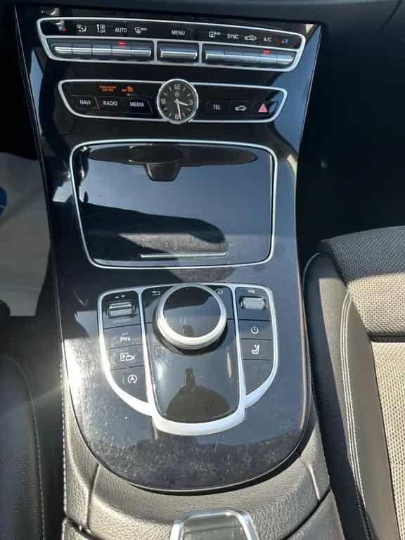 Mercedes-Benz E-Class 200 T-Modell Avantgarde Navi LED Kamera 11/2016-photo-13