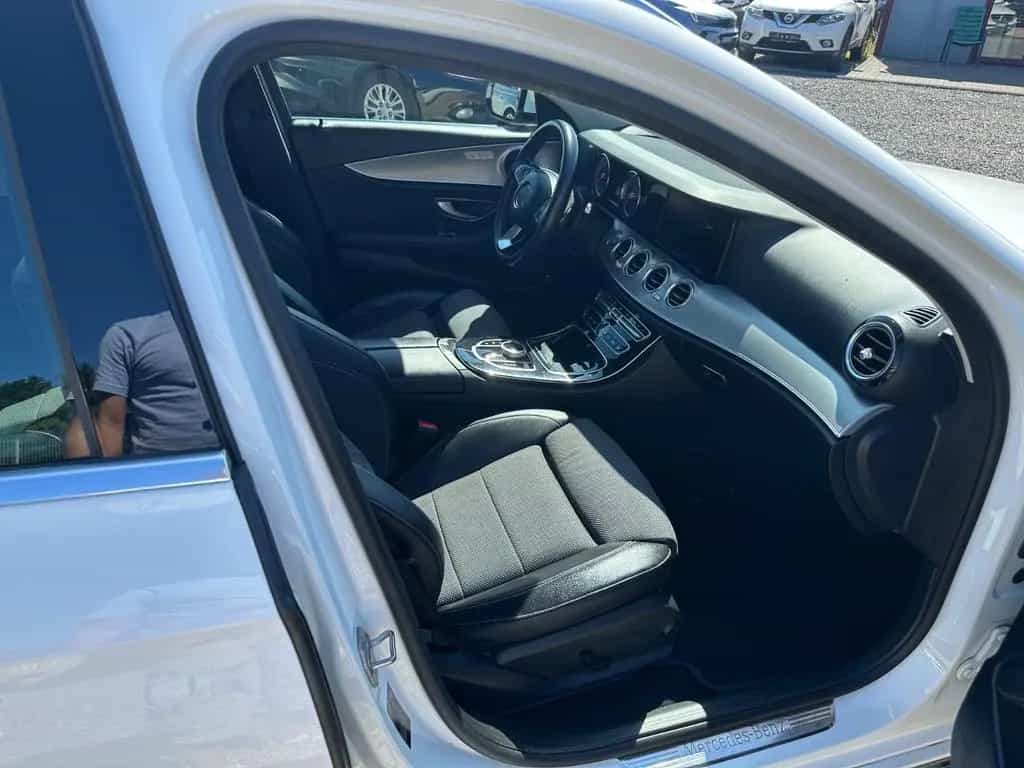 Mercedes-Benz E-Class 200 T-Modell Avantgarde Navi LED Kamera 11/2016-photo-8