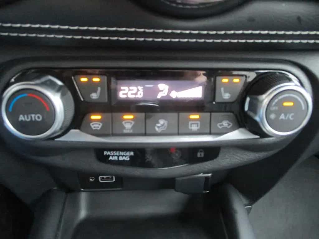 Nissan Juke Tekna Sommer- und Winterräder 12/2022-photo-12