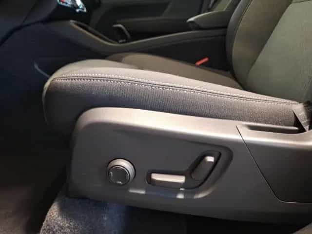 Volvo XC40 B3 Plus Black Edition StandHz 360Grad H&K M 10/2025-photo-14