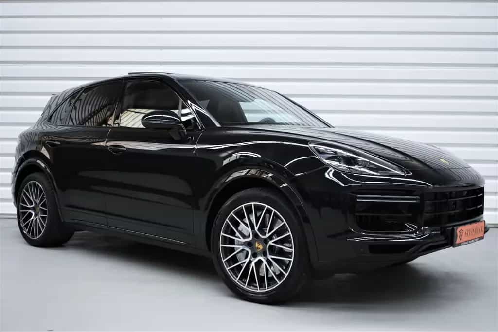 Porsche Cayenne Turbo+Totwinkel+Chrono+Soft-Close+BOSE 08/2019-photo-0