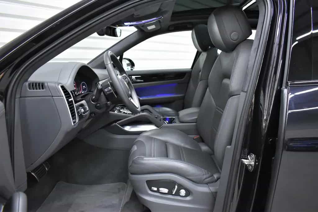 Porsche Cayenne Turbo+Totwinkel+Chrono+Soft-Close+BOSE 08/2019-photo-10