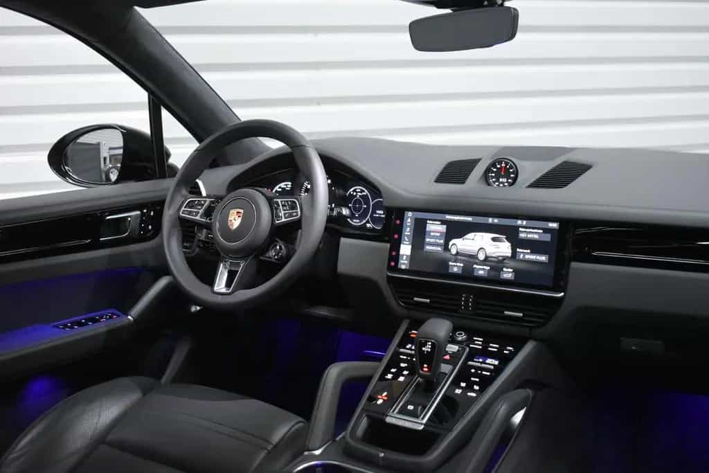 Porsche Cayenne Turbo+Totwinkel+Chrono+Soft-Close+BOSE 08/2019-photo-16