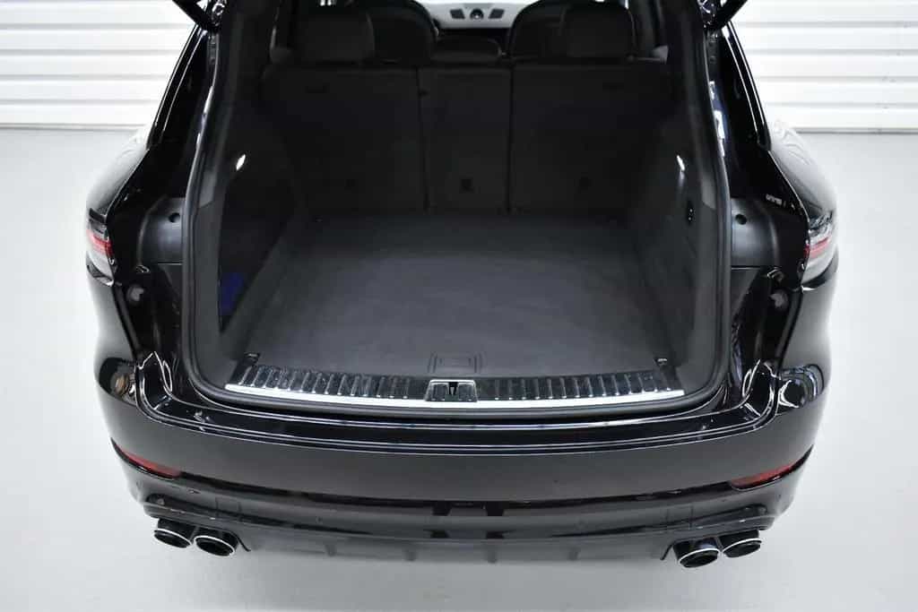 Porsche Cayenne Turbo+Totwinkel+Chrono+Soft-Close+BOSE 08/2019-photo-35
