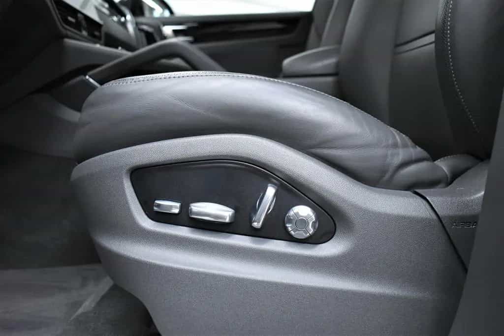 Porsche Cayenne Turbo+Totwinkel+Chrono+Soft-Close+BOSE 08/2019-photo-9