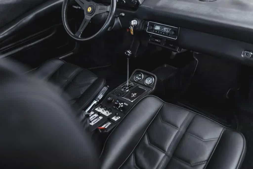 Ferrari 208 GTB *2. Hand / Arg. Nurburgring / Original* 07/1982-photo-32