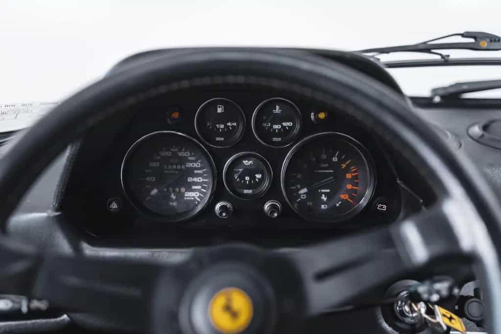 Ferrari 208 GTB *2. Hand / Arg. Nurburgring / Original* 07/1982-photo-37