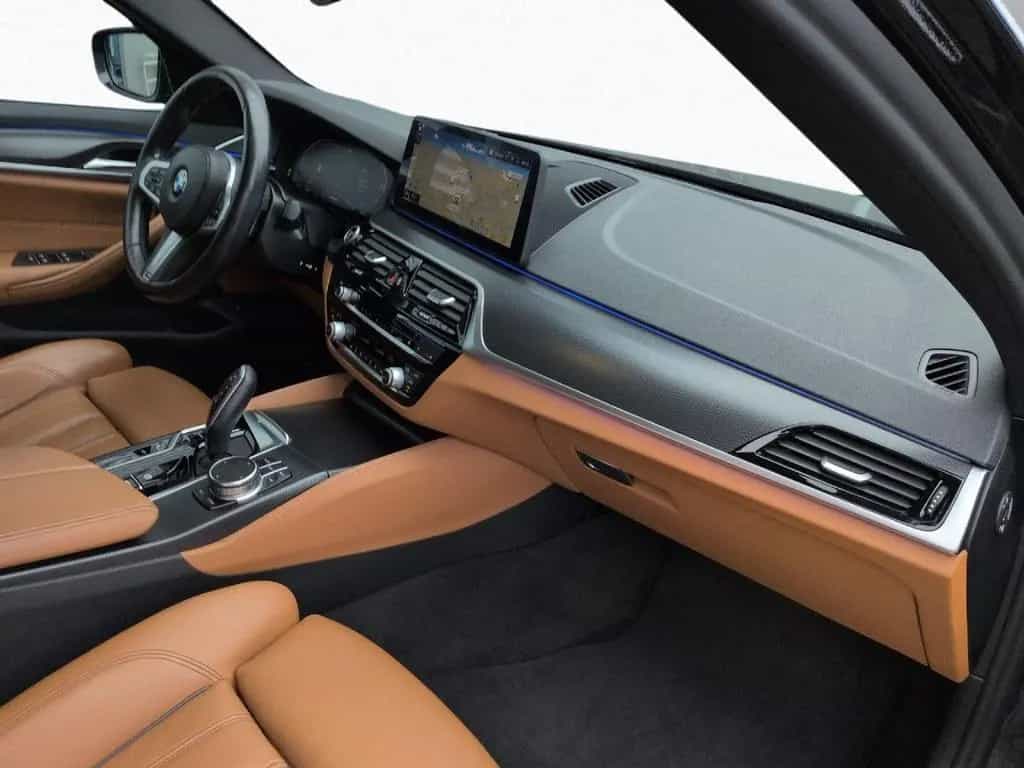 BMW 5 Series 520d Touring M Sport,LiCoPro,AdapLED,360°,HUD 09/2020-photo-9