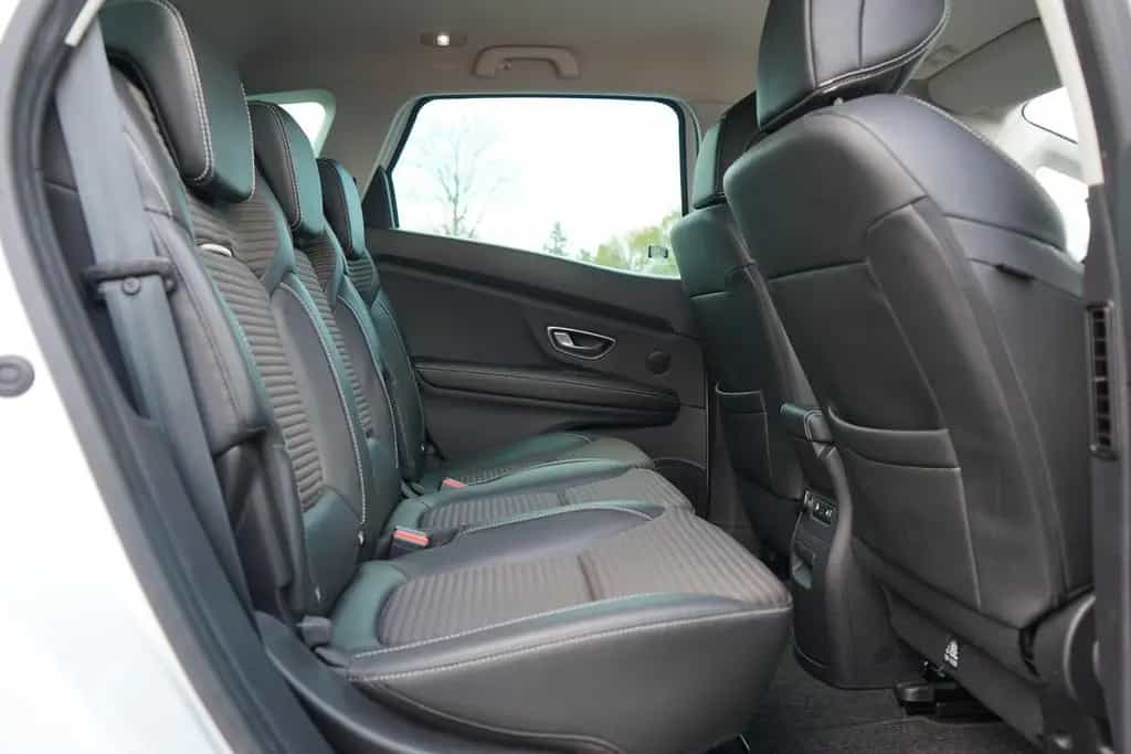 Renault Scenic 1.3 TCE BOSE Edition LED AHK Teilleder 03/2020-photo-11