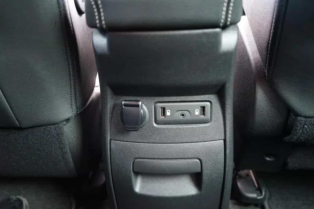 Renault Scenic 1.3 TCE BOSE Edition LED AHK Teilleder 03/2020-photo-13